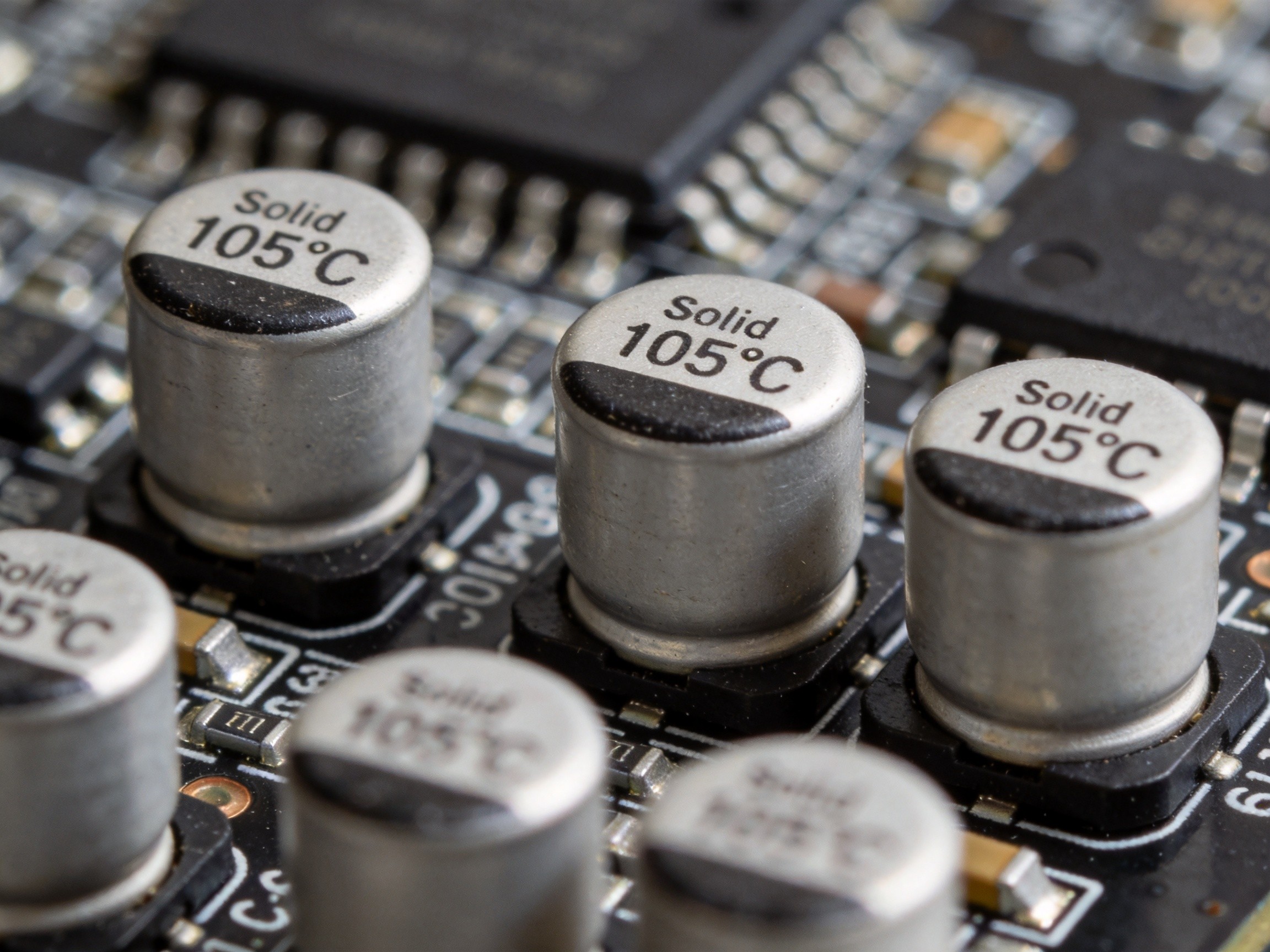 Industrial-Grade vs Commercial-Grade Components: Capacitors, ICs, and Connectors—A Selection Decision Tree