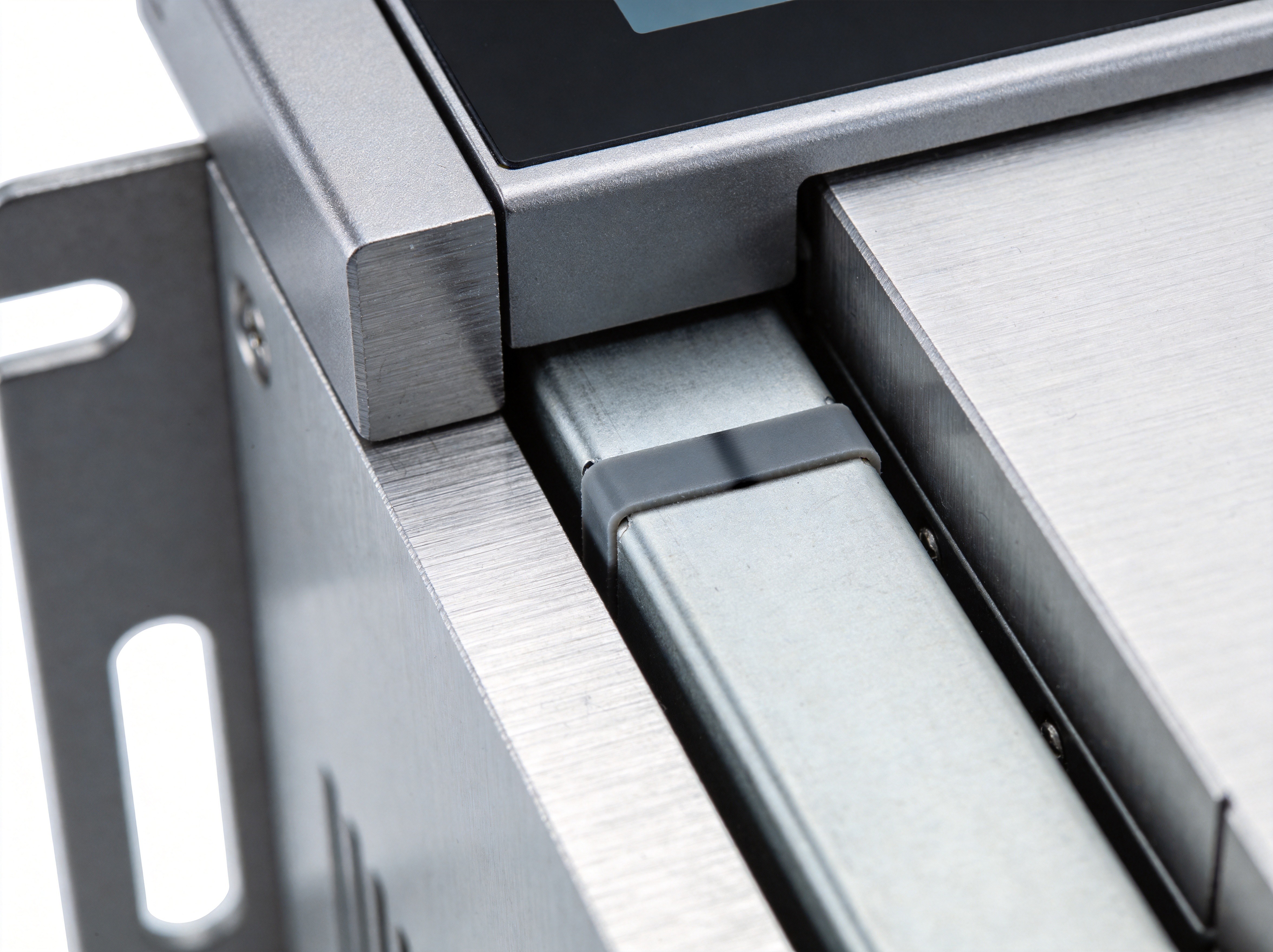 EMI and RF Interference Shielding in Industrial Panel PCs: Gasket Design, Enclosure Grounding, and PCB Layout Best Practices