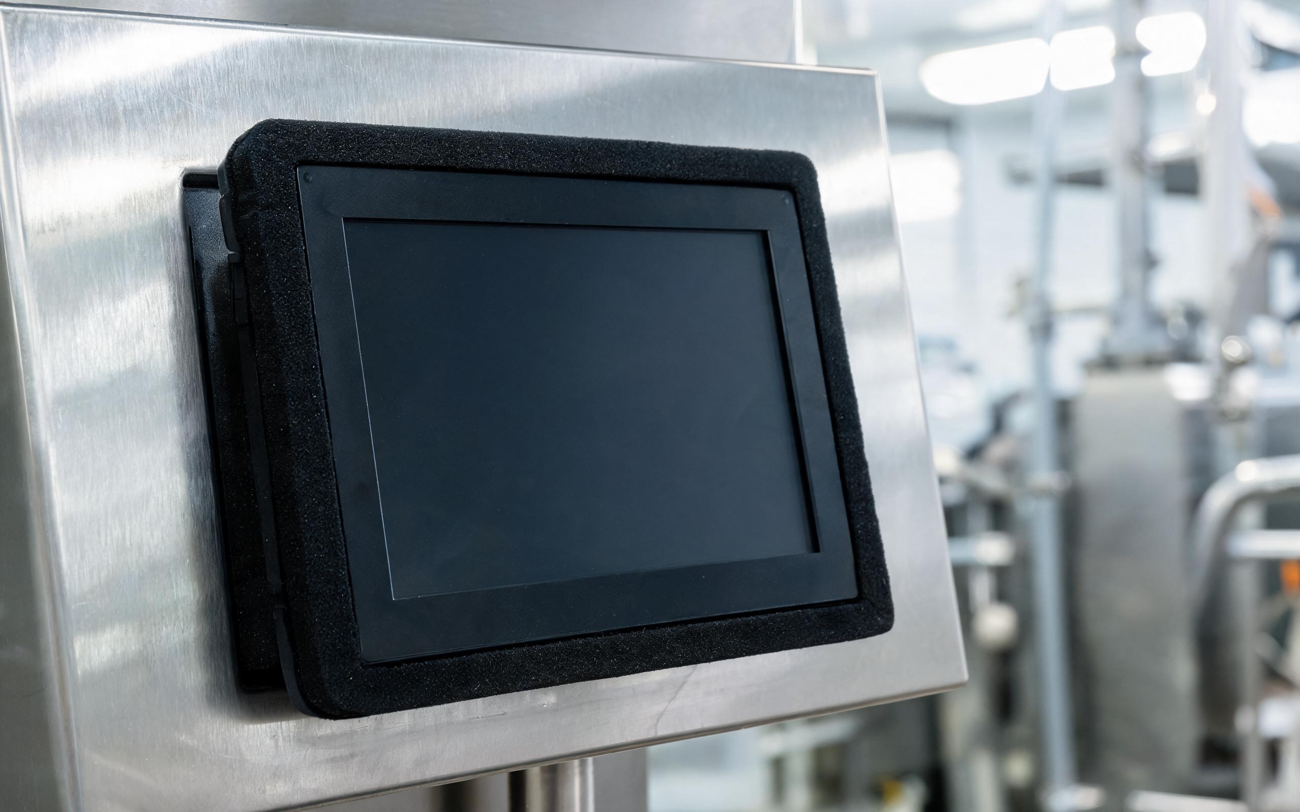 Industrial Panel Mount Monitor Stud vs Latch Mounting Rules